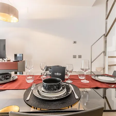 Casa Malupa Luxury Apts. Colosseum Monti Apartament Rzym